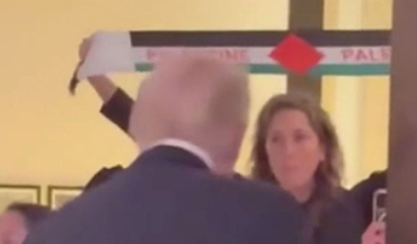Trump’a restoranda Gazze protestosu