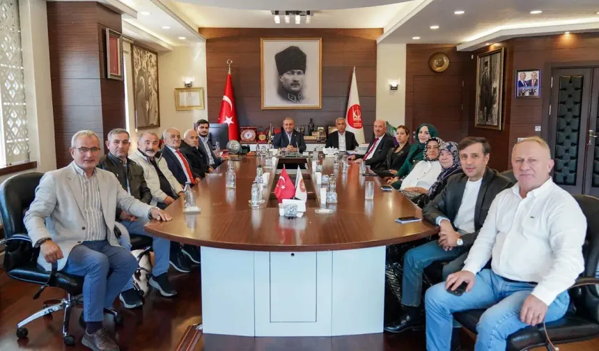 ASİLDER heyeti Keçiören Belediye Başkanı Özarslan’ı ziyaret etti