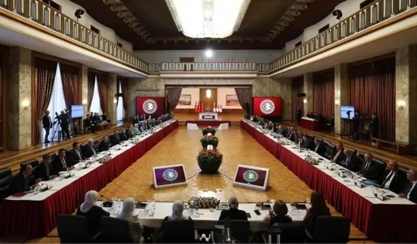 Ankara'da kritik trafik: Terörsüz Türkiye sürecinde silah bırakma raporu bekleniyor!