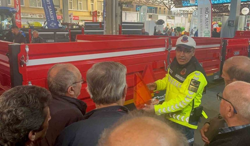 Jandarma, Sakarya’daki tarım fuarında vatandaşları uyardı