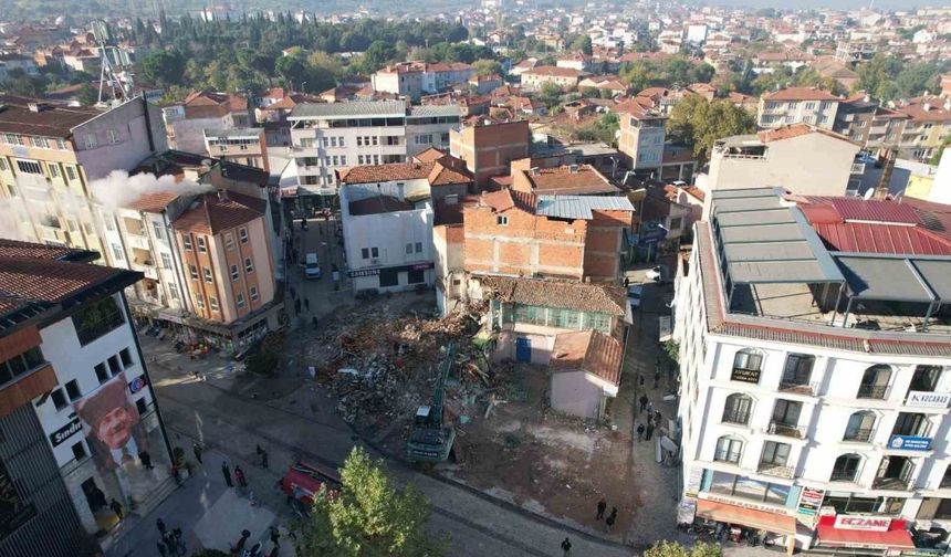 Sındırgı "genel hayata etkili afet bölgesi" ilan edildi: Belgin Uygur detayları paylaştı