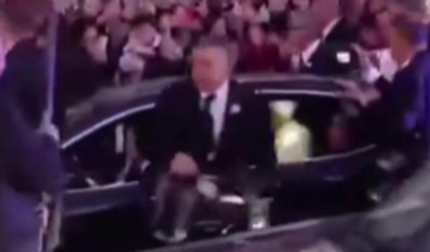 Papa'nın Ankara ziyaretinde vatandaşın heyecanı "yok artık" dedirtti: İşte o anlar...