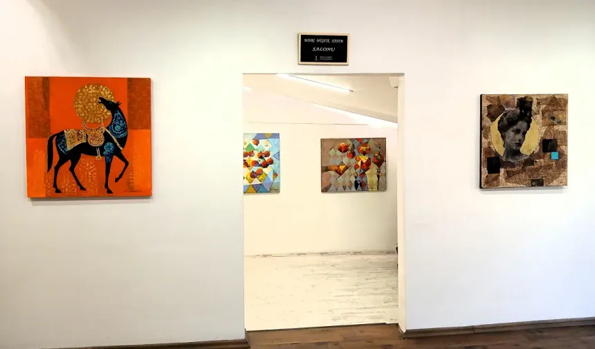 Zerrin-İlham Enveroğlu çiftinin resimleri Emin Antik Sanat Merkezinde