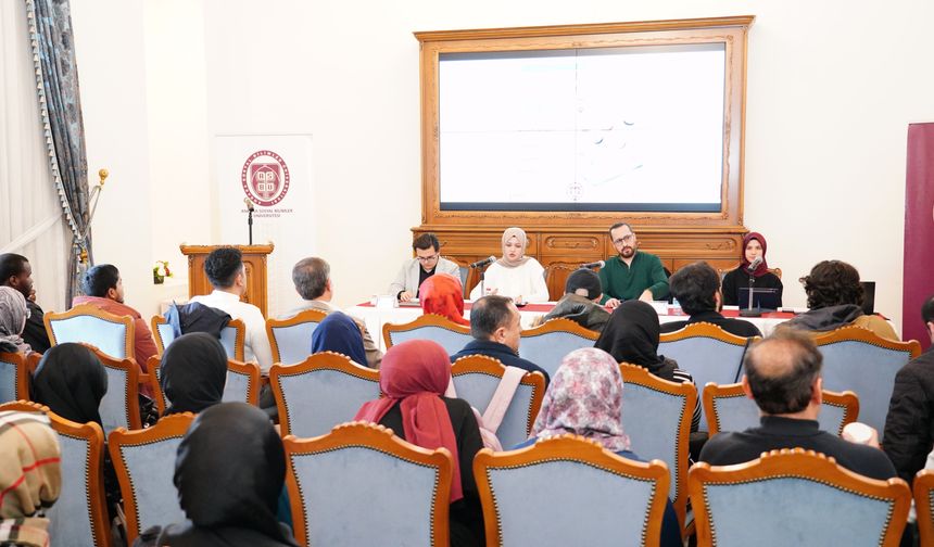 Dijital yalnızlık, kimliki ve bağımlılık... Sosyal medya gençleri nasıl değiştiriyor?