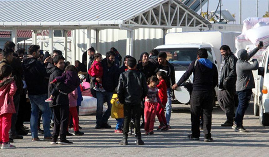 Ali Yerlikaya açıkladı: 578 bin Suriyeli gönüllü olarak ülkelerine döndü