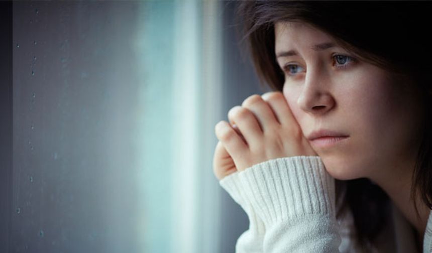 Birini sevmek yıllar sürmüyor! İşte aşk acısını 12 dakikada bitirecek yöntem