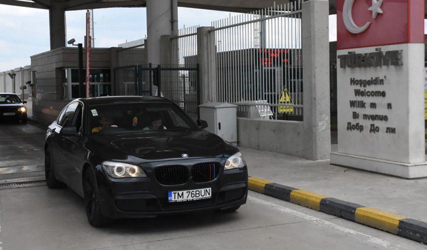 Yabancı plakalı araçlara otoyol ücreti uygulaması başladı: Ödemeler gümrükte tahsil edilecek