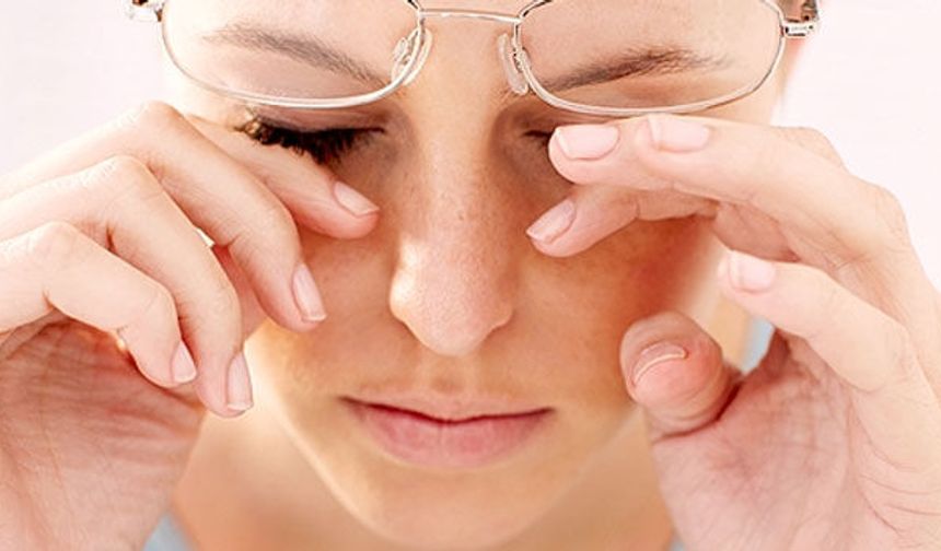 Sürekli göz kaşıntısına dikkat: Kirpik dibi paraziti olabilir!