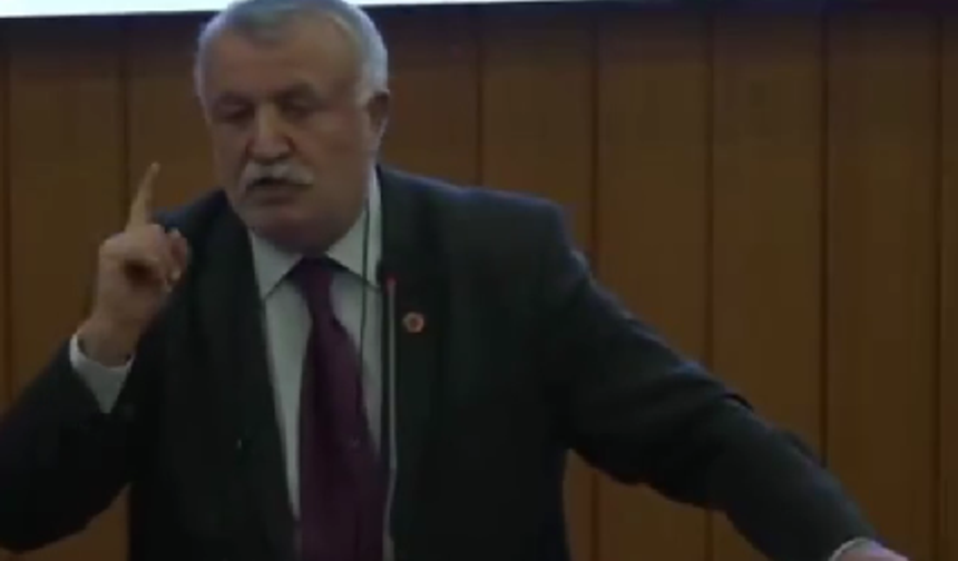 Etimesgut Belediye meclisinde kavga: CHP'li üyenin o sözleri ortalığı karıştırdı!