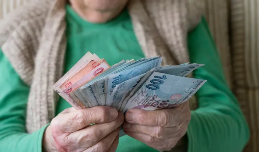 Zam farkları ne zaman yatacak? Emekliler için tarih belli oldu