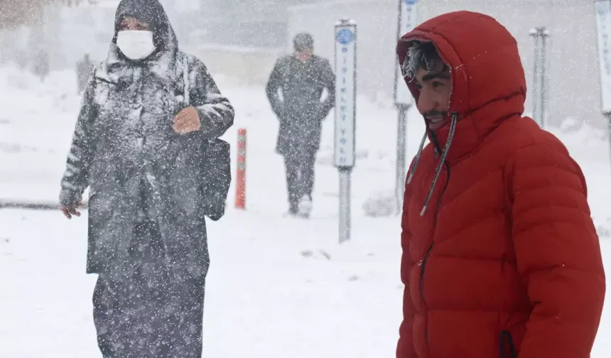 Kar bitmeden yenisi için tarih verildi: Orhan Şen’den Marmara’ya yeni kar uyarısı
