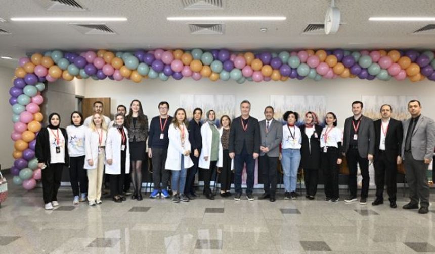 Ankara Etlik Şehir Hastanesi’nde Kanser Farkındalığı İçin Stantlar Kuruldu