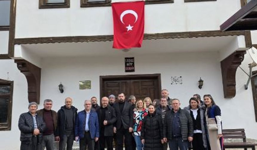 Ankara’da Çiftçilere Yerinde Eğitim: Tarımsal Sorular Sahada Yanıtlandı