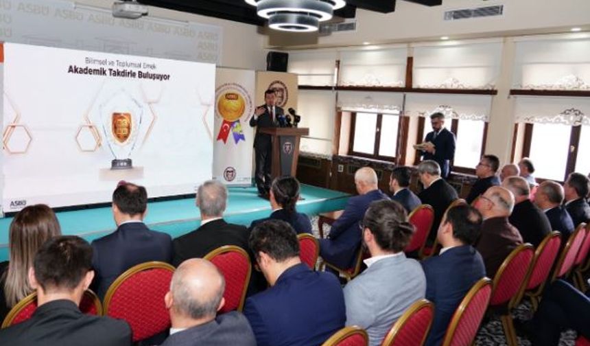 Medya ve Akademi Aynı Çatıda: Hakikat Odaklı Yayın Kuruluşlarına ASBÜ’den Ödül