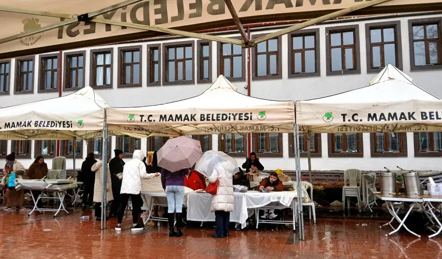 El Emeği Kadın Eli Pazarı “Sevgililer Günü” konseptiyle Mamak’ta