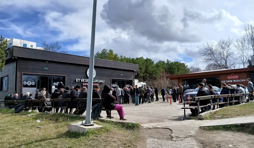 Başkent’te Ramazan alışverişi yoğunluğu yaşanıyor
