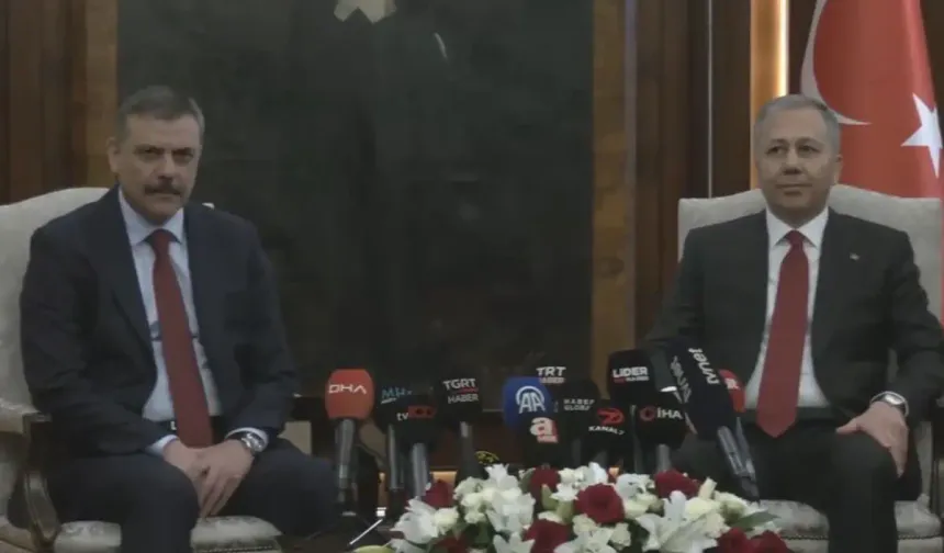 İçişleri Bakanlığı’nda devir teslim: Mustafa Çiftçi görevi Ali Yerlikaya’dan devraldı