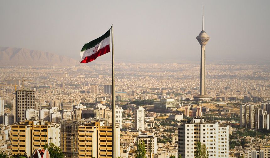 İran’dan dünyayı geren çıkış! Atom bombası sorusuna dikkat çeken yanıt