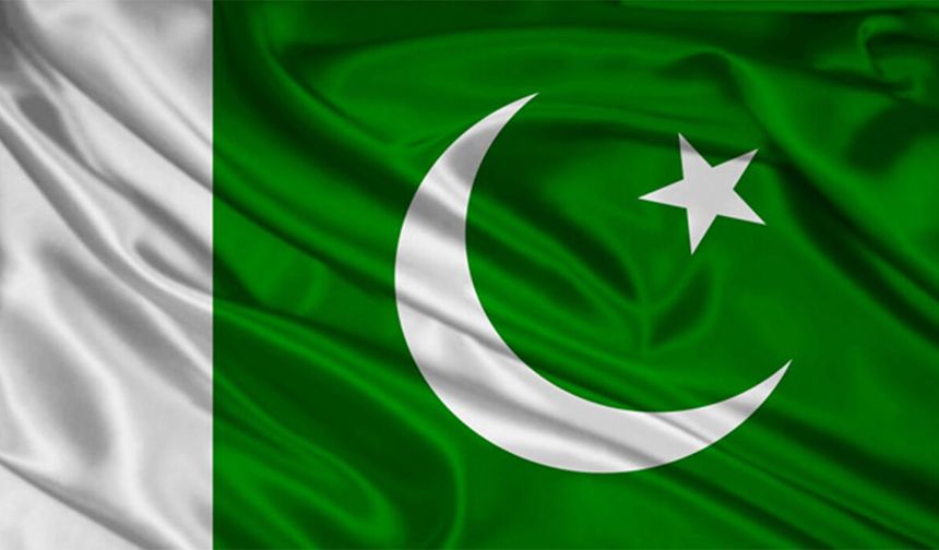 Pakistan’da Çifte Bombalı Saldırı: 7 Kişi Hayatını Kaybetti
