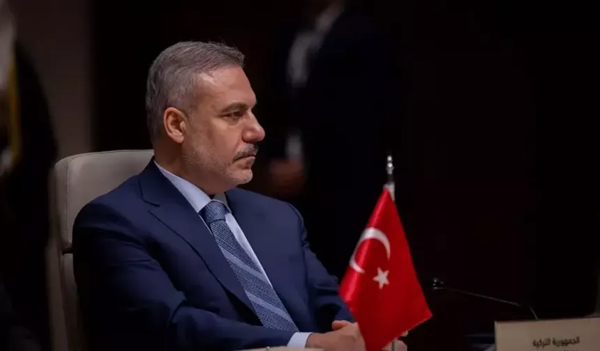 Riyad'da Kritik Zirve: 12 Ülkeden Ortak Açıklama, İran'a "Saldırıları Derhal Durdur" Çağrısı Yapıldı