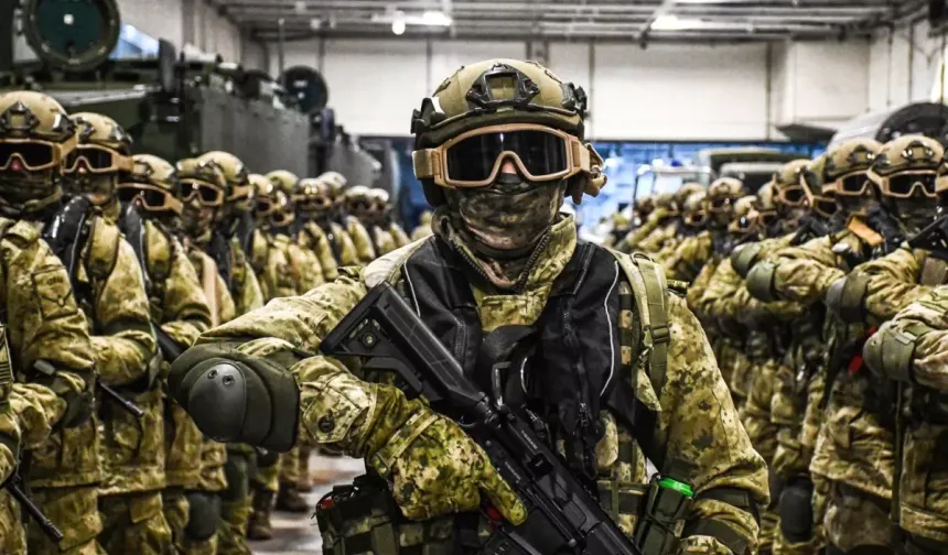 MSB’den dikkat çeken paylaşım: “Biz varsak tereddüt susar, kararlılık konuşur”