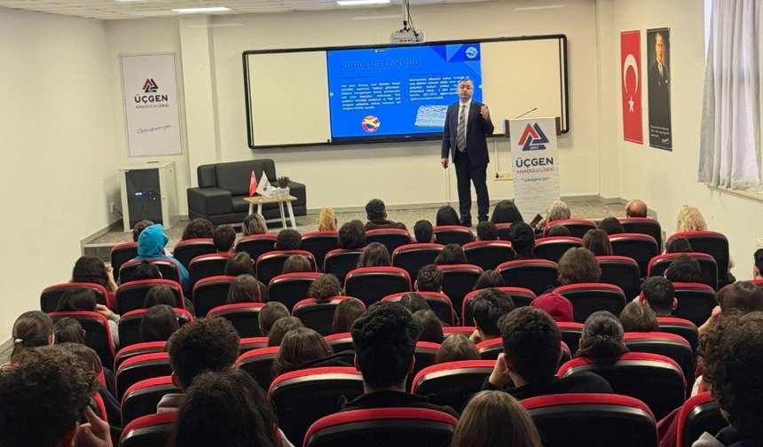 THK Üniversitesi Ankara'da öğrencilerle bir araya geliyor