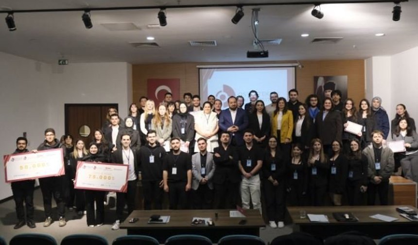 Sürdürülebilir enerji projeleri Ankara'da yarıştı