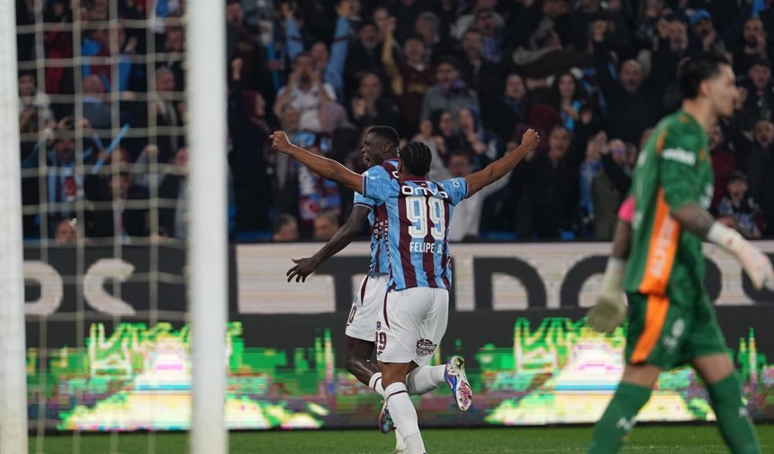 Süper Lig’de nefes kesen karşılaşma! Trabzonspor galibiyetle döndü