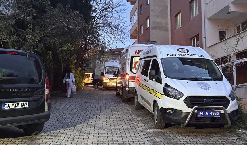 Üsküdar'da kan donduran olay: Önce yaşlı anne babasına, sonra kendi canına kıydı!