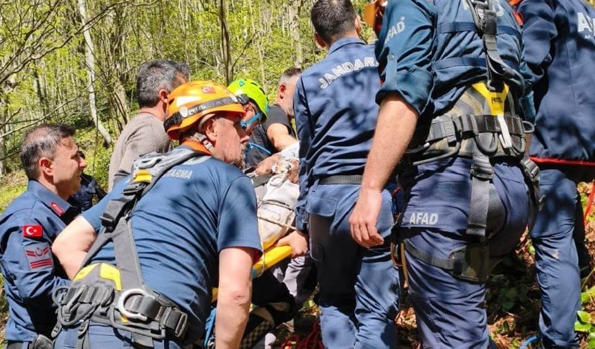 Samsun’da kayalıklardan düştü! Ölümden döndü