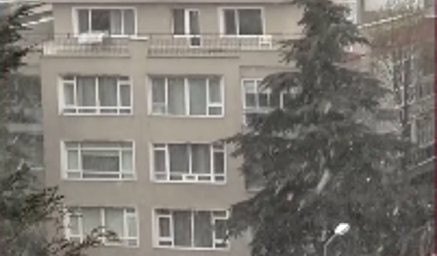 Ankara'da Meteoroloji'yi bile şaşırtan anlar: Kar yağdı, güneş açtı!