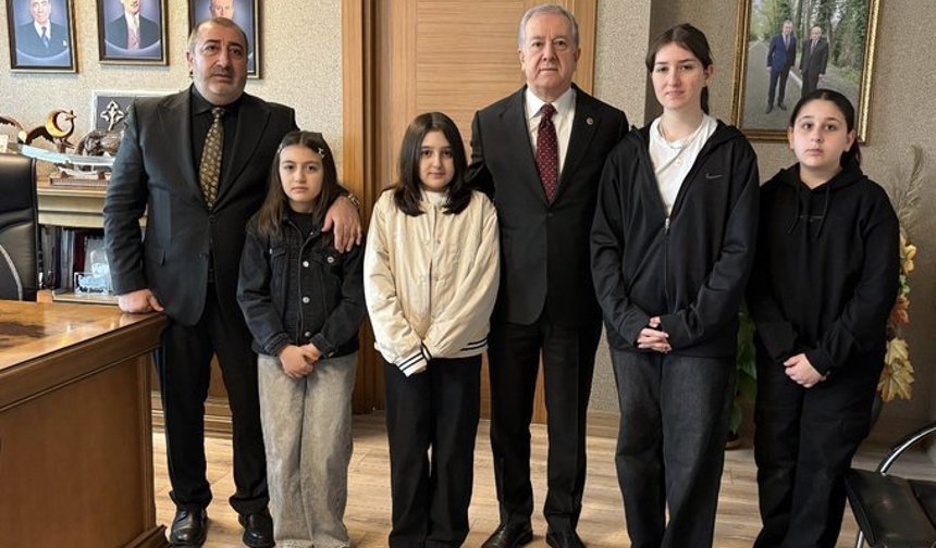 Ankara’da okulda akran zorbalığına uğrayan kız çocuklarına MHP’den üst düzey destek!