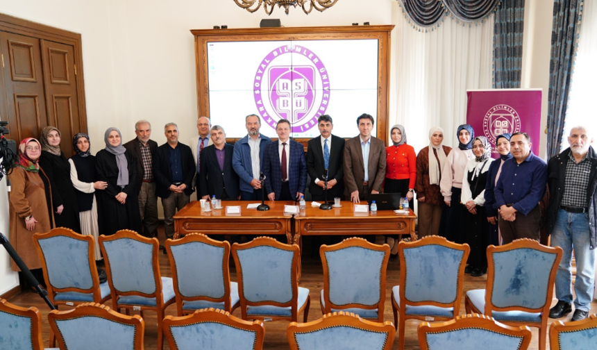 Ankara’da Kritik Tartışma: İlahiyat ve Toplum Panelinde Güncel Süreçler Ele Alındı