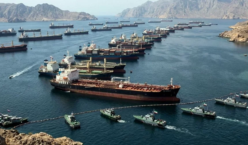 İran’dan Trump’ın Hürmüz tehdidine sert yanıt: “Babu’l Mendeb’i de kapatırız”