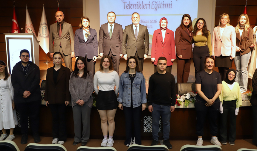 Ankara’da Dikkat Çeken Program: Kariyer ve İletişim Teknikleri Eğitimi Verildi