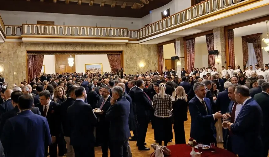 Türkiye Büyük Millet Meclisi’nde 23 Nisan Resepsiyonu: Geleneksel lezzetler öne çıktı
