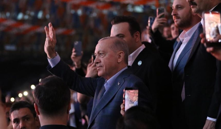 Erdoğan'dan dikkat çeken mesajlar: "Gençliğin eyvahı da eyvallahı da olmayacak"