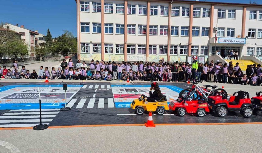 Ankara Beypazarı’nda Öğrencilere Trafik Güvenliği Eğitimi Verildi