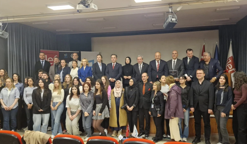 Geleceğin Muhabirleri 15 Temmuz’un Manşetlerini Ankara’da Yazdı