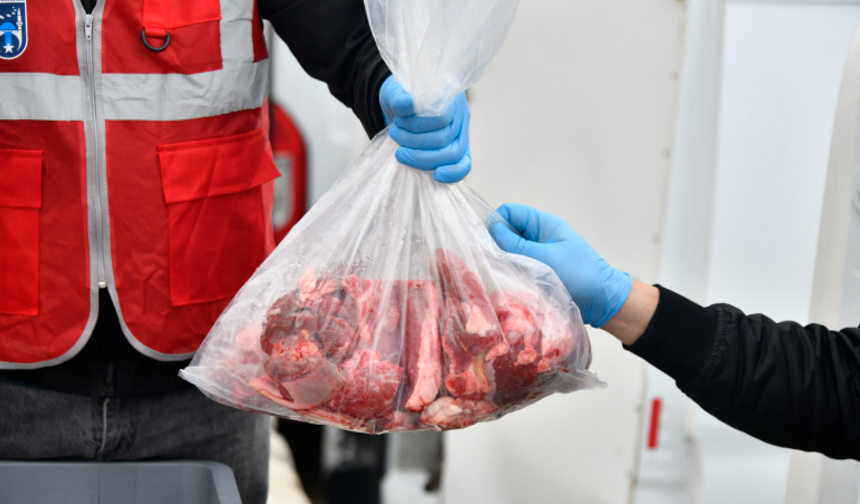 Ankara'da bayram dayanışması: Kurban payları ihtiyaç sahiplerine ulaştırılıyor