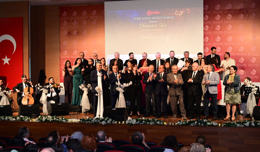 Usta Sanatçılar Eserlerle Ankara Anıldı