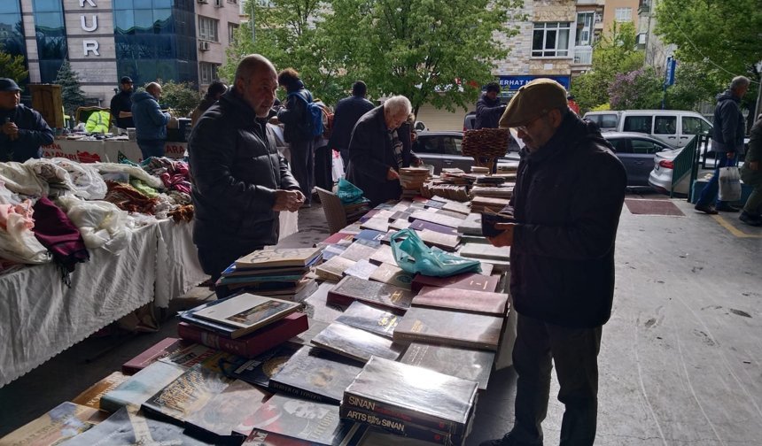 Ankara'nın soğuk havası Ayrancı Antika Pazarını vurdu!