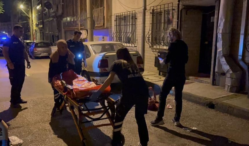 Bursa'da kan donduran olay: Önce annesini bıçakladı, sonra kendini yaraladı!