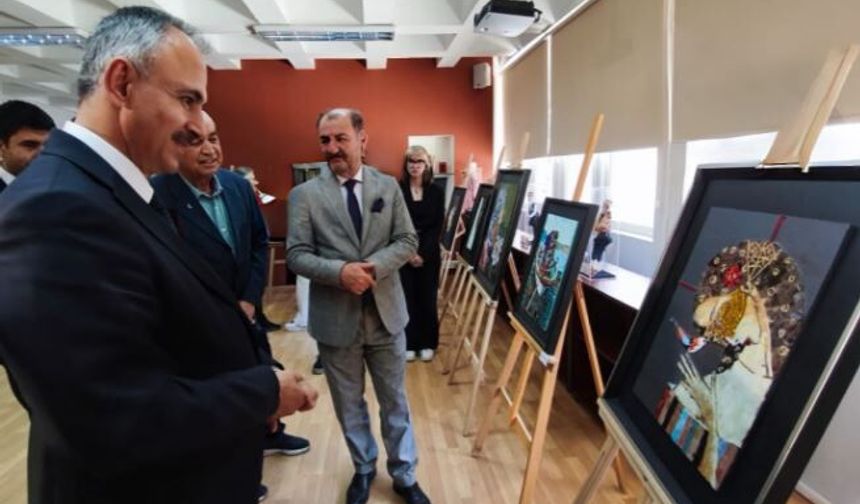 Ankara’da Atık Camlar Sanat Eserine Dönüştü