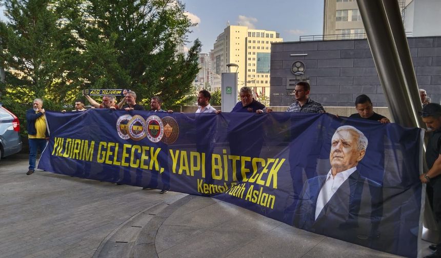 ANKARA'DA AZİZ YILDIRIM'A BÜYÜK İLGİ