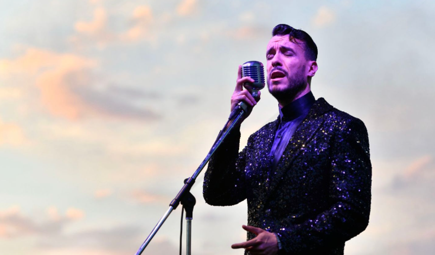 Ankara'da müzik dolu yaz başlıyor! Cem Adrian Çayyolu'nda binlerce kişiyle buluştu