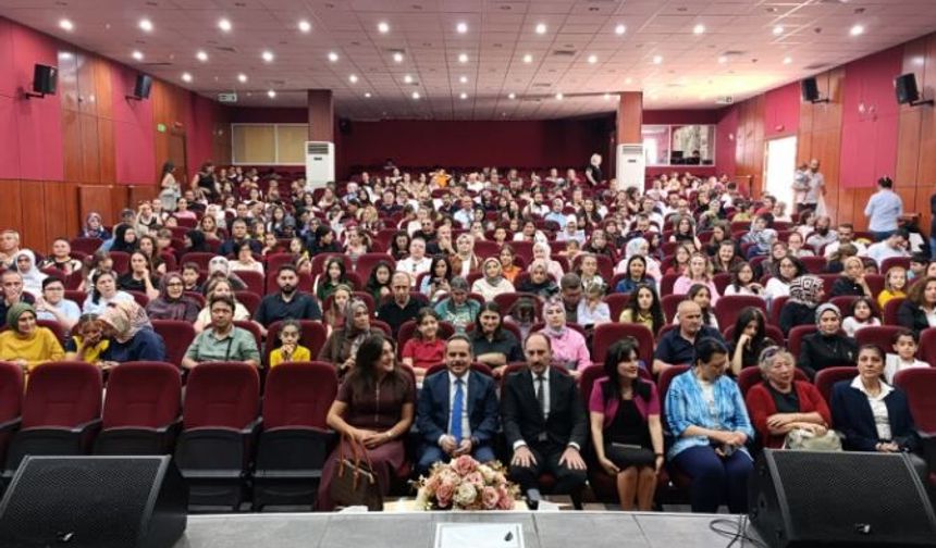 Güçlü Kalemlerle Güçlü Yarınlara Projesi Mamak’ta Tanıtıldı