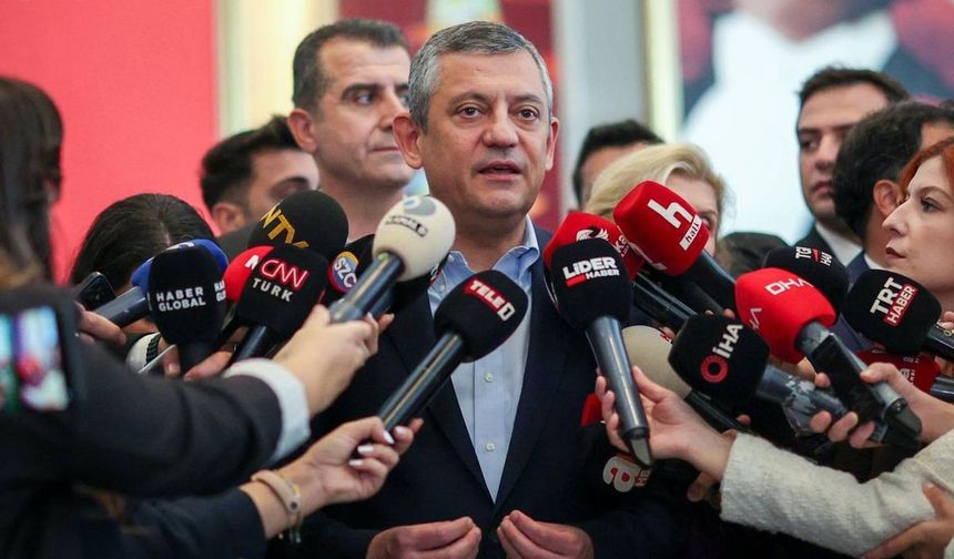 Özgür Özel’den dikkat çeken “yeni parti” çıkışı: Mecburen kurulur
