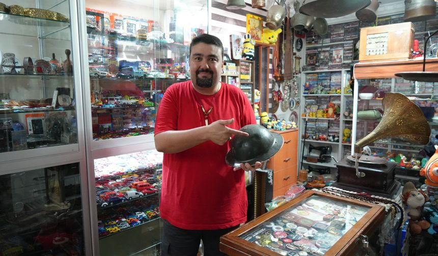 Ankara'da yaşayan koleksiyonerin evi adeta tarih müzesi oldu!