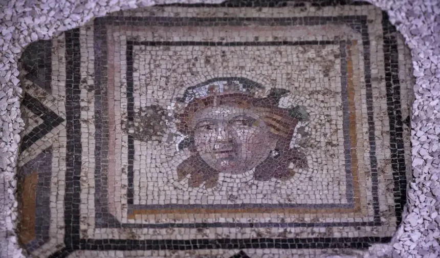 Zeugma'nın 13. Paneli ABD'den Yuvasına Döndü: "Sadece Mozaiği Değil, Hafızayı da Tamamlıyoruz"